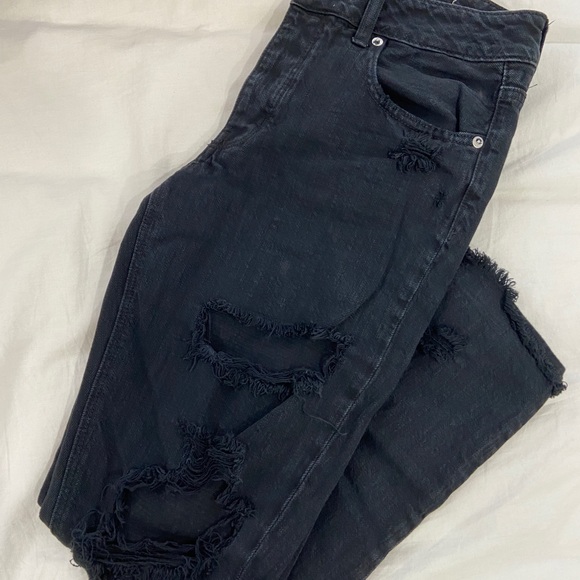 American Eagle High Rise Tomgirl Distressed Jeans - Picture 2 of 5